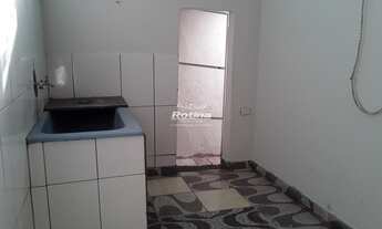 Imagem 4: Cômodo à venda, 4 quartos, 1 suíte, 2 vagas, Santa Mônica - Uberlândia/MG