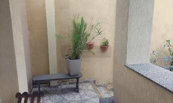 Imagem 6: Open House vende casa linear, 2 quartos no Fonseca, com anexo tipo apto e 2 vagas de gara