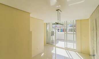 Imagem 2: Cobertura de 2 dormitórios e 1 vaga de garagem no bairro Trindade, em Florianópolis-SC