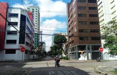 Imagem 5: Apartamento para aluguel possui 44 metros quadrados com 1 quarto em Centro - Curitiba - PR