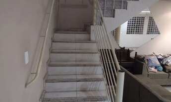 Imagem 2: Casa com 6 dormitórios para alugar em Belo Horizonte