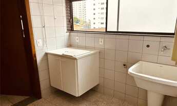 Imagem 7: Apartamento de 4 quartos para alugar no bairro None