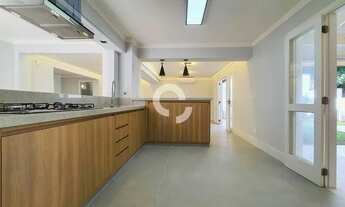 Imagem 5: Casa de condomínio sobrado para venda possui 360 metros quadrados com 5 quartos