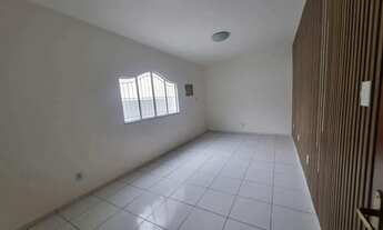 Imagem 3: Imóvel para aluguel tem 80 metros quadrados com 2 quartos em Maria da Luz - Nova Iguaçu