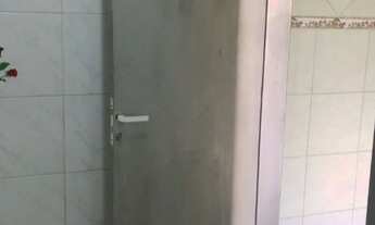 Imagem 4: Sala americana, quarto e banheiro em Piatã.10 minutos da praia