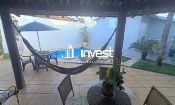 Imagem: Casa à venda com 4 quartos sendo 2 suítes