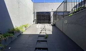 Imagem 5: Casa residencial disponível para locação e venda no bairro Tabajaras em Uberlândia-MG