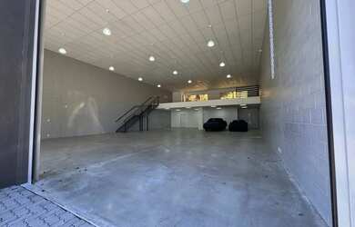 Imagem 7: Ponto comercial/Loja/Box para aluguel com 426 metros quadrados