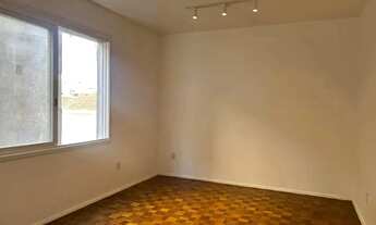 Imagem 6: JK na Avenida Independência em Porto Alegre/RS