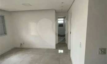 Imagem 5: Apartamento com 2 quartos à venda ou para locação em Jardim Tupanci - SP