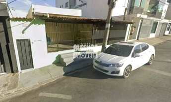 Imagem 2: Casa a venda com 04 vagas de garagem e 03 quartos