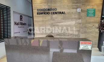 Imagem 2: Sala comercial bem no centro da cidade, com elevador e banheiro