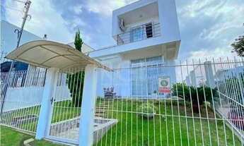 Imagem 4: Casa em Porto Alegre, no bairro Aberta dos Morros, com 3 dormitório(s), e 3 banheiros, à v