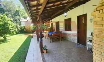 Imagem 2: Casa em Penedo Casa em condomínio com 4 dormitórios