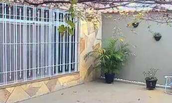 Imagem: Casa com 4 dorms e 3 vagas à venda, 130