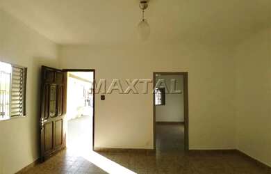 Imagem 3: Casa Térrea à venda, na Santa Teresinha. Com 3 dormitórios, 2 vagas, quintal, de 350m²