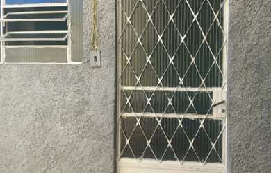 Imagem 2: Alugo casa, quarto, sala, banheiro, área