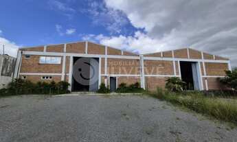 Imagem 2: IMOBILIARIA JUVEVE ALUGA BARRACÃO BAIRRO ALTO BACACHERI 1.120M² PRX LINHA VERDE MC DONALDS