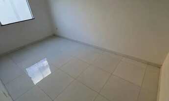 Imagem 3: OPORTUNIDADE JARDIM EUROPA: CASA 2/4 COM CORREDOR LATERAL