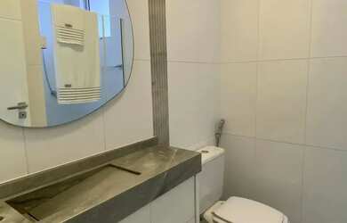 Imagem 2: Apartamento mobiliado com 3 dormitórios sendo 1 suíte e 4 vagas de garagem em Balneário Ca