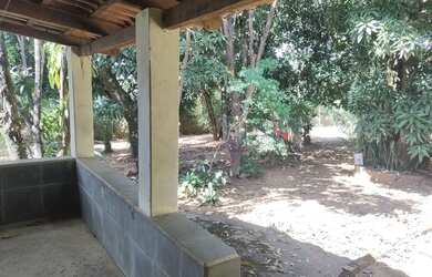 Imagem 3: Duas ch?caras emendadas no Lago Oeste