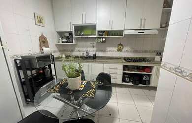 Imagem 3: Casa para venda com 180 metros quadrados com 3 quartos em Liberdade - São Paulo - SP