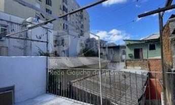 Imagem 2: Sobrado com possibilidade de residência ou comércio no coração da cidade baixa