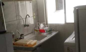 Imagem 4: Apartamento com 2 dormitórios, 1 vaga. Condomínio com piscina, portaria 24h