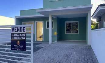 Imagem: Casa com amplo terreno e 2 dormitórios