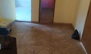 Imagem 5: Casa em frente ao metrô de iraja