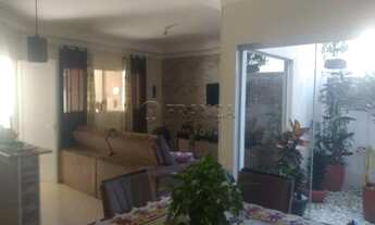 Imagem: São José dos Campos - Casa Padrão - Jardim