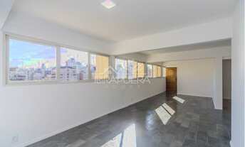 Imagem 2: Perfeito apartamento de 121m2 com 3 dormitórios, sendo 1 suíte, 2 banheiros e 1 vaga à ven