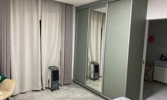 Imagem 7: Casa de condomínio para venda tem 350 metros quadrados com 4 quartos