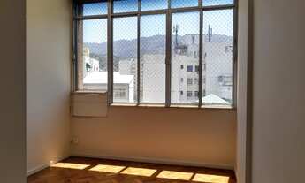 Imagem 3: Apartamento para aluguel possui 90 metros quadrados com 3 quartos em Leblon - Rio de Janei