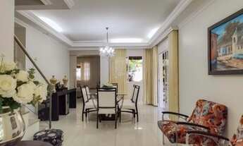 Imagem 6: Casa de condomínio para venda possui 250 metros quadrados com 4 quartos em Patamares - Sal