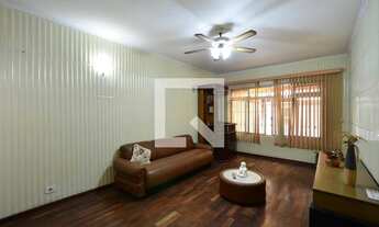 Imagem 2: Casa à Venda - Saúde, 3 Quartos, 150 m2