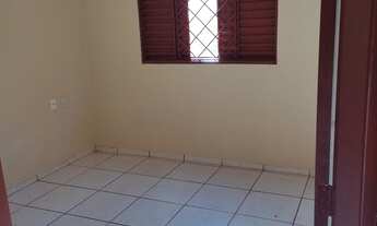 Imagem 3: CASA RECÉM REFORMADA EM FRUTAL