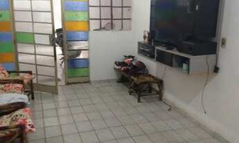 Imagem 7: Casa térreo + casa segundo pavto + 2 lojas na frente