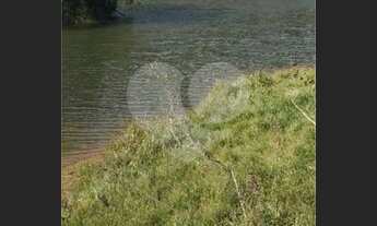 Imagem 7: Maravilhoso terreno as margens de um lago a venda na cidade de Jarinu - SP