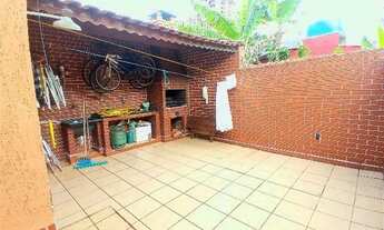 Imagem: PRAIA GRANDE - Casa Padrão - BALNEARIO