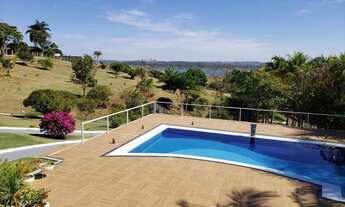 Imagem: Linda Chácara a Beira do Lago, Três Rancho