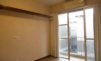 Imagem 2: Apartamento para venda tem 65 metros quadrados com 2 quartos em Maracanã - Rio de Janeiro