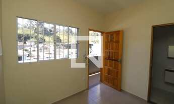 Imagem 3: Apartamento para Aluguel - Jardim Santa Teresinha, 2 Quartos, 30 m2