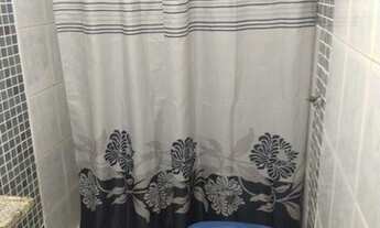 Imagem 2: Casa térreo + casa segundo pavto + 2 lojas na frente