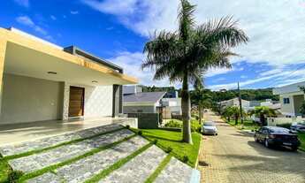 Imagem 2: Casa com 3 dormitórios sendo 1 suíte, piscina com cascata na Cachoeira do Bom Jesus, Flori