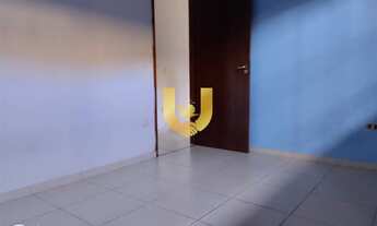 Imagem 4: Casa com piscina e churrasqueira à venda