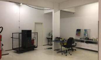 Imagem 5: Aluguel - Espaço Comercial, prédio com 3 pisos e elevador