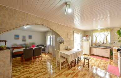 Imagem 5: Casa para venda com 2 quartos em Sítio Cercado - Curitiba - PR