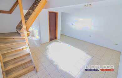 Imagem 3: Sobrado com 3 quartos para alugar por R$ 1350.00, 90.00 m2 - SANTA CANDIDA - CURITIBA/PR