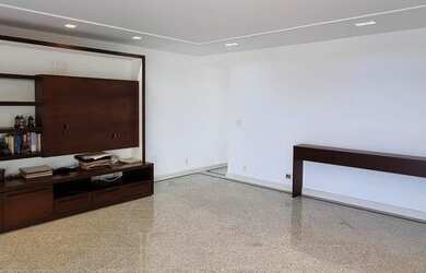 Imagem 4: Cobertura duplex para venda tem 299 metros quadrados com 3 quartos